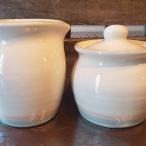 Vintage Pfaltzgraff Pink Aura Sugar and Creamer Set FREE SHIPPING