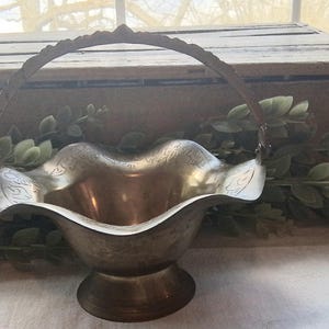Vintage Brass Made in India Decorative Bowl Pedestal Handled Bowl Rustic Elegance Brass Touch Vtg Bucket Decor Patina Brass Dish FREE SHIP
