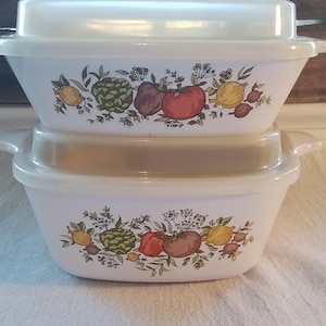 Vintage Pair of Corning Ware Spice of Life Casserole Dishes with Lids P41B and P43B Vintage Kitchen Storage Bakeware FREE SHIPPING