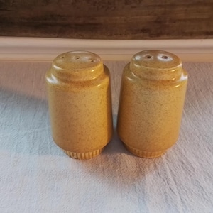 Vintage Pfaltzgraff Nordic Gold Salt and Pepper Shakers Pair Rare Pfaltzgraff Pattern Gold Stoneware Shakers FREE SHIPPING
