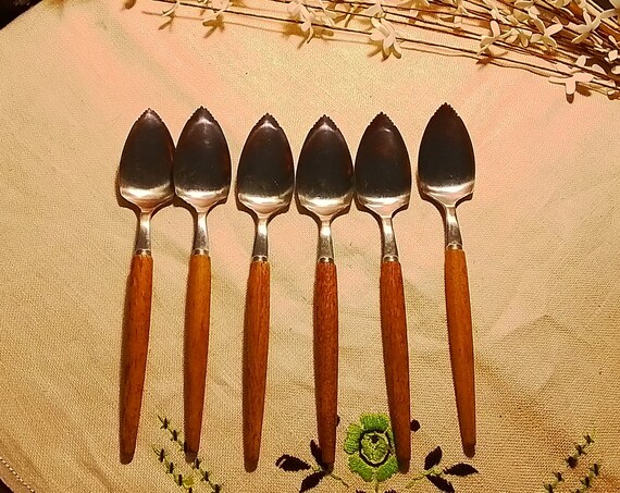 Antique grapefruit spoon deals