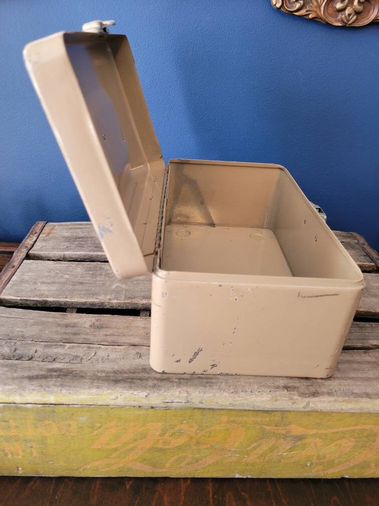 Vintage Metal Lock Box With Key Versa Box Toccoa Metal Etsy
