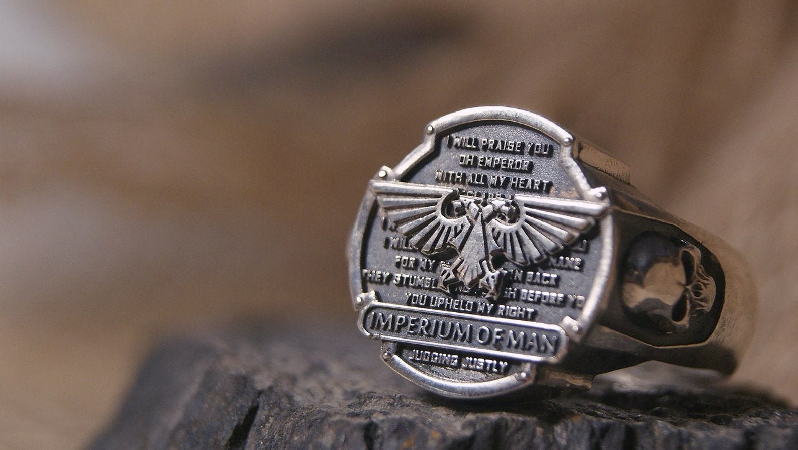 Кольцо инквизитора вархаммер 40000. Кольцо вархаммер. Ярило кольцо вархаммер. Перстень warhammer 40000. Кольцо warhammer 40k орки.