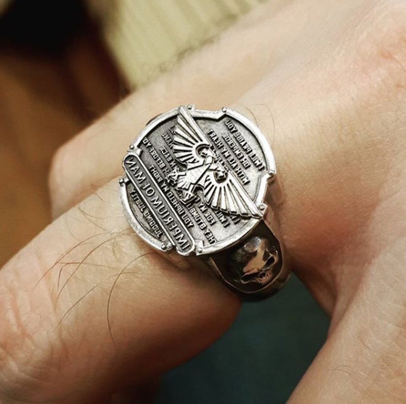 Кольцо хаоса вархаммер. Перстень инквизитора вархаммер 40000. Кольцо хаоса вархаммер. Кольцо инсигния warhammer. Кольцо хаоса вархаммер.