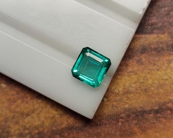 Émeraude Naturelle De Zambie - 0,51 Carats, Taille Brillant, Transparente, Sans Traitement