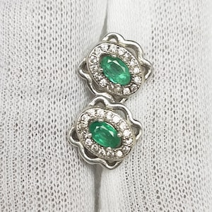 天然エメラルドスタッドピアス｜繊細なスターリングシルバーのエメラルドピアス｜エメラルドジュエリー キュービックジルコニア 誕生石 スタッド ギフト D-48