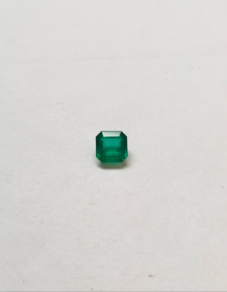 Natural Emerald 6x6x3.9 MM faceted cut Square Octagon 1 Pieces 1.06 Cts Good Green loose gemstone natural Zambian emerald gemstone OC-28