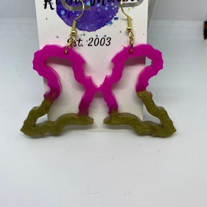 Pink and Gold Africa outline 2inches