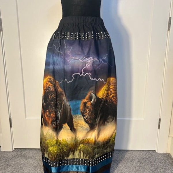 5X Plus Traditional Ribbon Skirt in Black with Buffalo