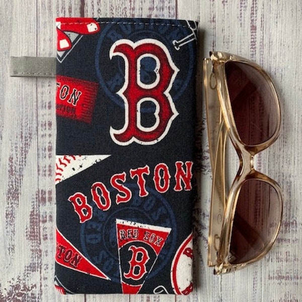 Boston Red Sox Vintage Fabric Eyeglasses Case, Reading Glasses Case, Sunglasses Case, Padded, Portable, Eyewear Protection.