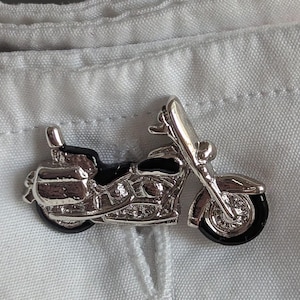 Stylish Biker Cufflinks with tin box and pouch