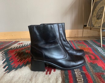 Y2k Black Leather Harley Davidson Lace Up Side Zip Mid Calf Y2k Black Leather Harley Davidson Lace Up Side Zip Mid Calf