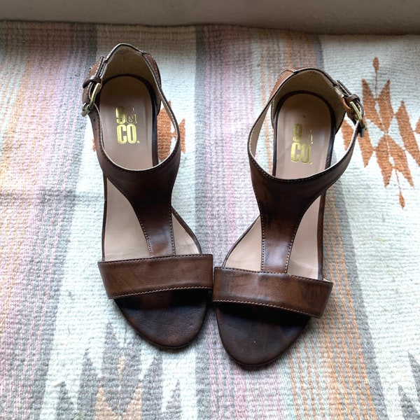 Jaren '90 vintage vegan lederen t band wedge sandalen 7B