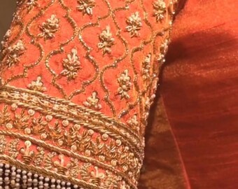 オレンジ色の生シルクサリーブラウス：手刺繍のザルドシ・マガム