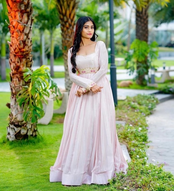 chinese dress ladies Light Pink Colour Gown Indian Designer Wedding Gown main image 1