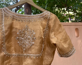 Reine Seide Bluse mit Saris: Goldene Zardosi Hand Stickerei, Ellenbogen Ärmel,goldene Gewebe Bluse,Handarbeit Bluse,silberne Bluse,goldene Bluse USA