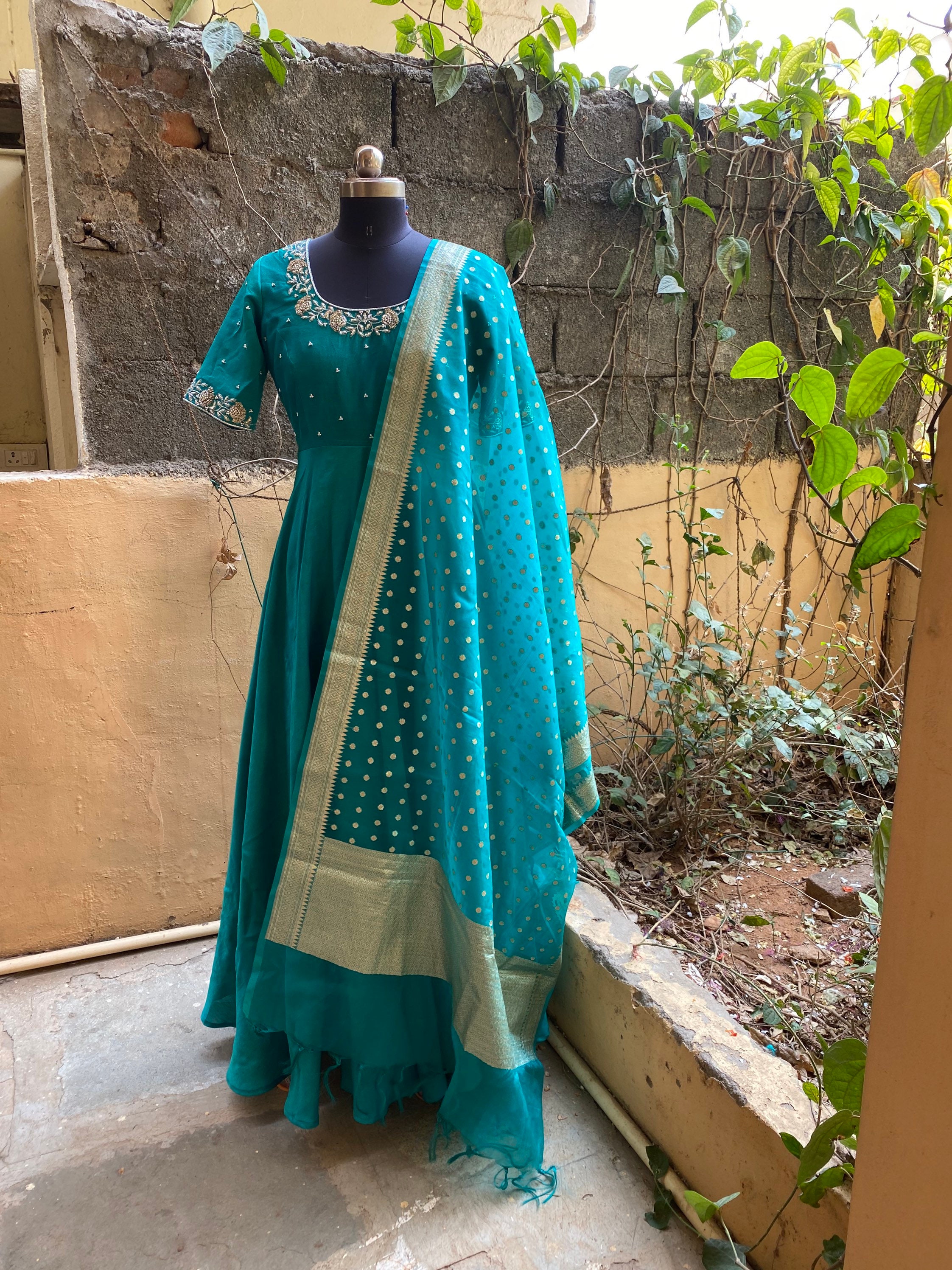 long anarkali dress with dupatta Cream net anarkali embroidered work festival long salwar suit dupatta