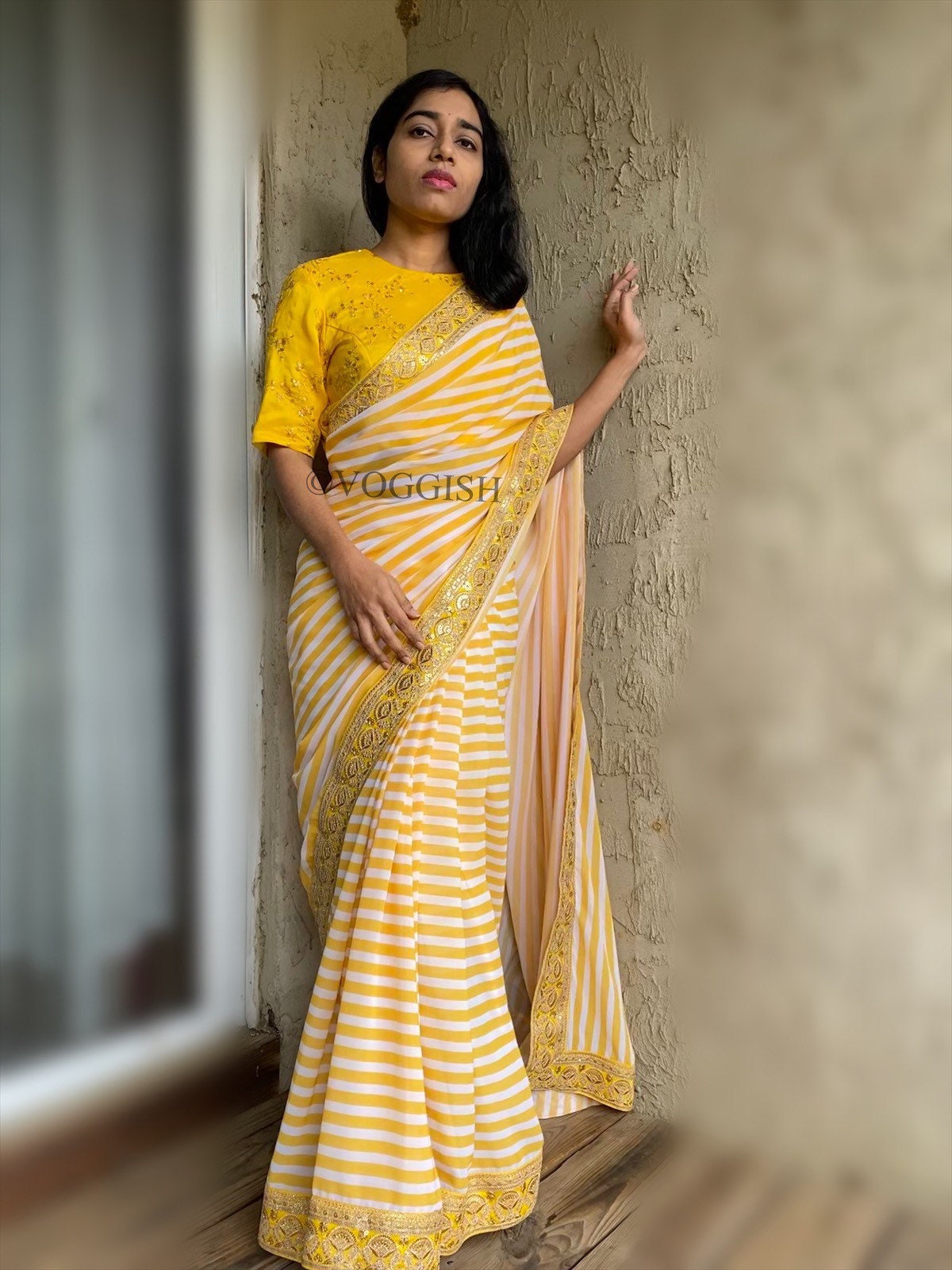 Bollywood Saree Sari Or Violet Couture Chemisier Taille Grande fête de mariage Wear Bollywood Saree Sari Or Violet Couture Chemisier Taille Grande fête de mariage Wear