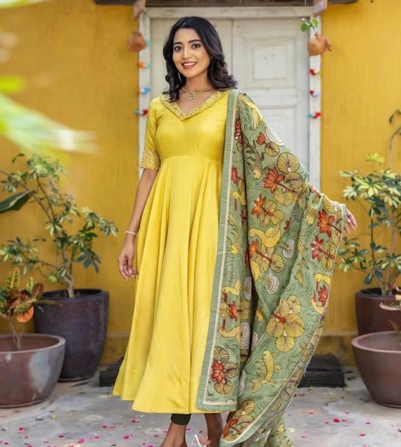 dupatta dresses for ladies Kalamkari Anarkali Dupatta/anarkali Suit Set/anarkali Kurta Dupatta/indian Dresses/anarkali Dress With Kalamkari's Dupatta/kalamkari Dress indian dress with dupatta