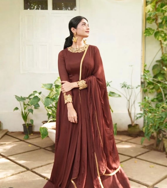 silk anarkali dress amazon Amazon.com: Heni Fashion Indian Style Pure Organja Silk Print Anarkali Gown Dupatta Set With Pant Ready To Wear : Clothing, Shoes & Jewelry