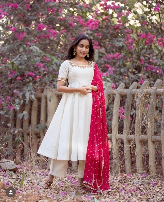 white pink anarkali dress Buy FUSIONIC White Pure Silk Anarkali Gown with Embroidered Rani Pink Dupatta at Amazon.in