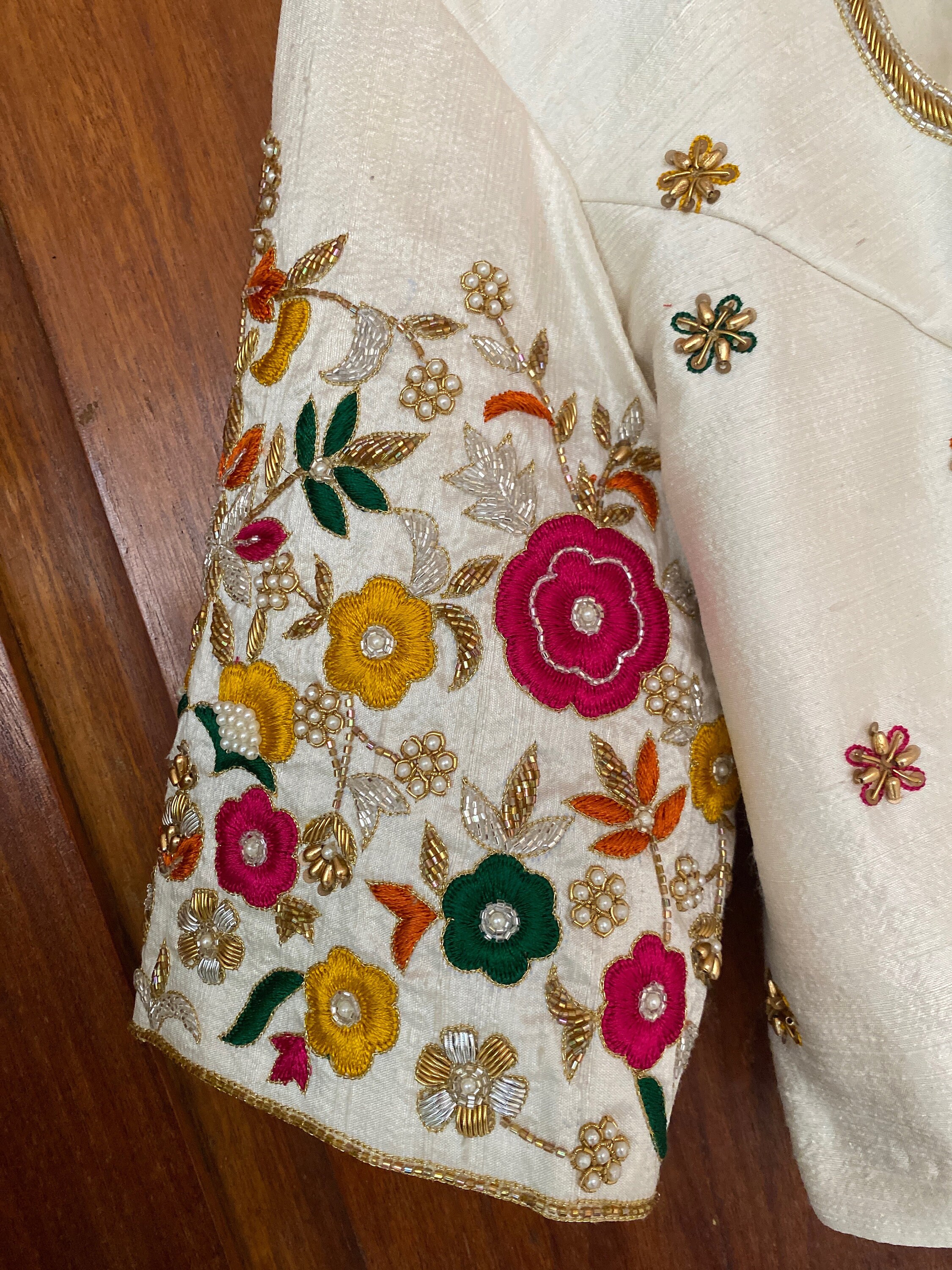 Pure Silk Hand Embroidery Blouse /cream Maggam Blouse /raw Silk