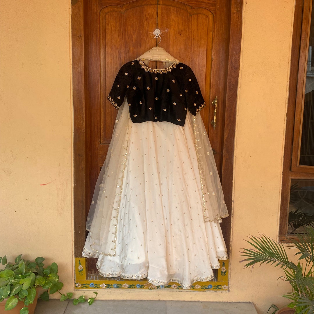 Buy Women's Lehenga Set Teens Crop Top Lehenga Velvet Crop Top