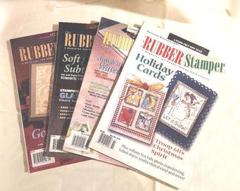 Paquete de revistas con sellos de goma