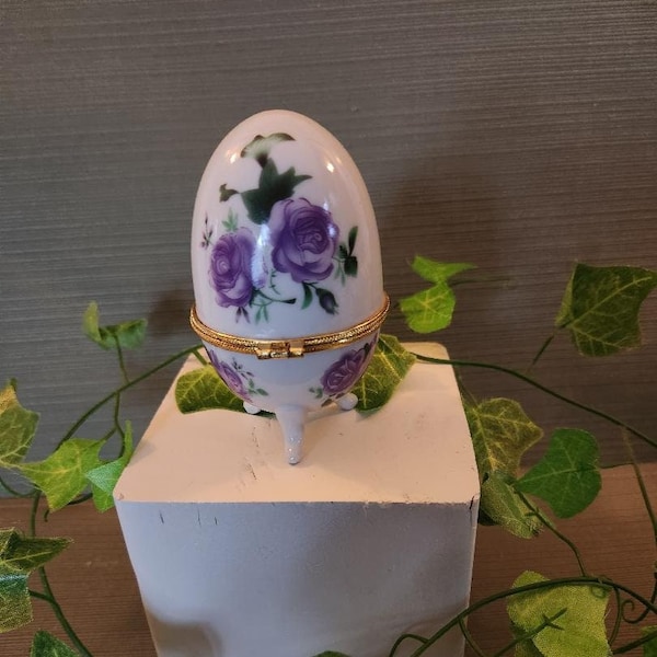 Lavender Rose Egg Trinket Box