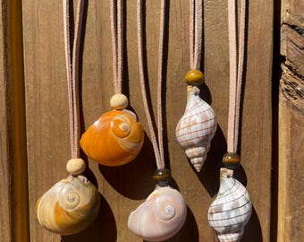 Handmade Shell Necklace Tulip Moon Snail Shell Vegan Suede Rope Jewelry