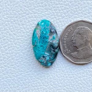 Natural Chrysocolla Gemstone: Oval Cabochon, 15.55 Carats (26x15x5 MM)