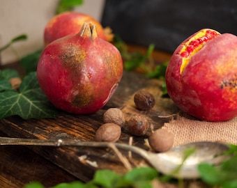 Ceramic Pomegranate (1pcs) natural size, Realistic fake fruit, Home Decor, Instagram photo prop, restaurant décor, Fruit, Gift, photo prop