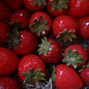 Ceramic Strawberries 2pcs natural size, Realistic fake fruit, Home Decor, Instagram photo prop, restaurant décor, Fruit, Gift, photo prop image 2