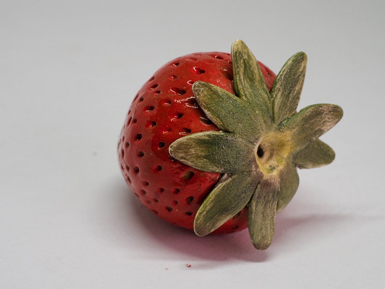 Ceramic Strawberries 2pcs natural size, Realistic fake fruit, Home Decor, Instagram photo prop, restaurant décor, Fruit, Gift, photo prop image 7