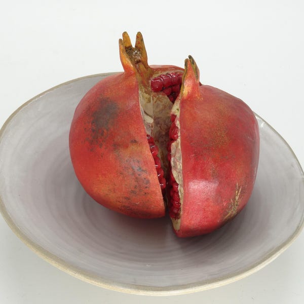 Handgjord keramisk granatäpple 2 delar Halvskulptur, Köksinredning, Unik Matdekor