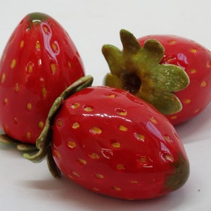 Ceramic Strawberries 2pcs natural size, Realistic fake fruit, Home Decor, Instagram photo prop, restaurant décor, Fruit, Gift, photo prop image 8