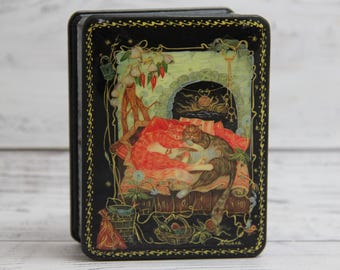 USSR Box, Ukrainian Lacquer Box, Palekh Art Painting School, Fairy Tale, Handmade, Jewelry Box, Home decor, Gift Box