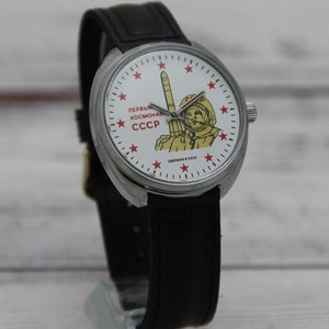 ZSRR, zabytkowy radziecki zegarek mechaniczny 12-godzinny Raketa Factory "Pierwszy kosmonauta" - zabytkowy radziecki zegarek naręczny z ZSRR, męski zegarek naręczny
