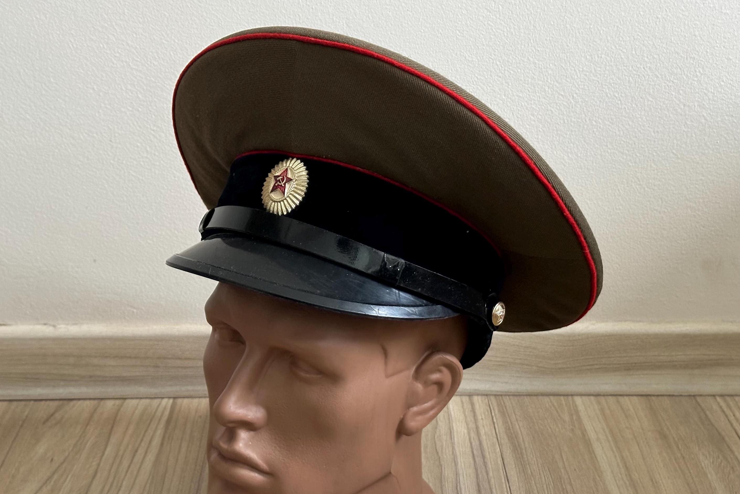本物！希少！ピンバッジ付きソ連海軍将校 無気味 制帽(軍帽)