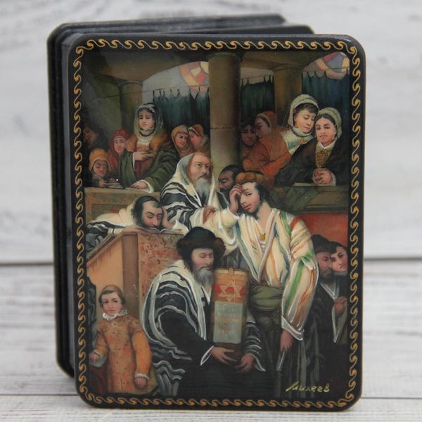 Ukrainian Lacquer Box, Palekh Art Painting School, Portrait, Handmade, Jewelry Box, Home decor, Gift Box