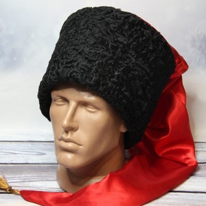 MADE in UKRAINE Vintage Kosaken Wintermütze Papaha, Kubanka Mütze, Natürliche Astrachan Fellmütze mit rotem Satin Top