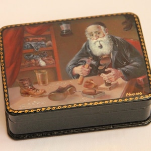 Made in Ukraine Lacquer Box, Ukrainian Art Painting School, Portrait, Handmade, Hand Crafted Jewelry Box, Home Decor, Gift Box, Trinket Box