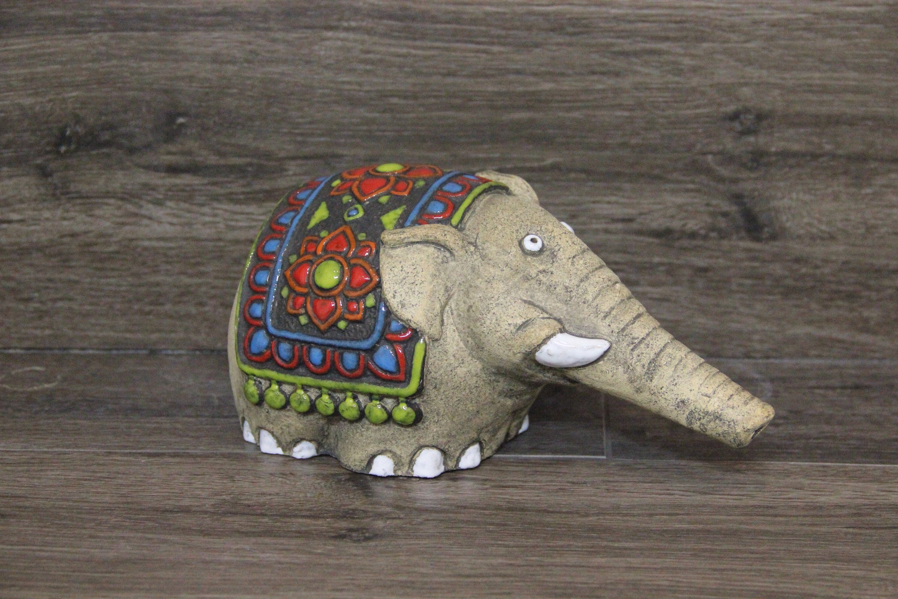 figurines ceramic