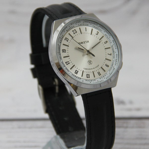 Montre mécanique soviétique vintage de l’URSS 24 heures Raketa Factory « Villes » montre-bracelet soviétique vintage de l’URSS Montre-bracelet pour hommes