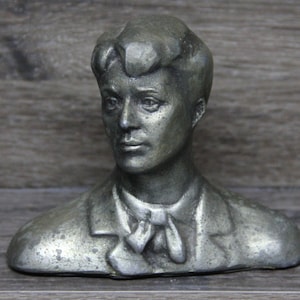 Statuetta in metallo vintage unica S.Esenin, statuetta in metallo sovietica, propaganda sovietica, unica nel suo genere