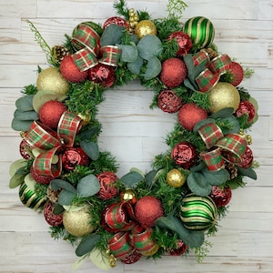 Christmas Wreath, Elegant Christmas Wreath, Christmas Ball Wreath