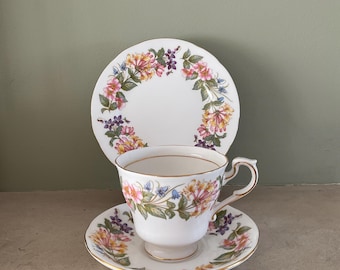Paragon Country Lane China Trio: Vintage Teacup, Saucer & Plate