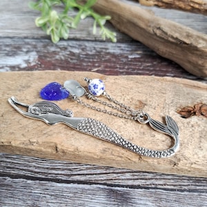 Bookmark Gift, Bookworm Gift, Gift For Book Lover, Sea Glass Gift, Blue Sea Glass, Mermaid Gift, Gift For Women, Flower Pattern Bead Bookmar