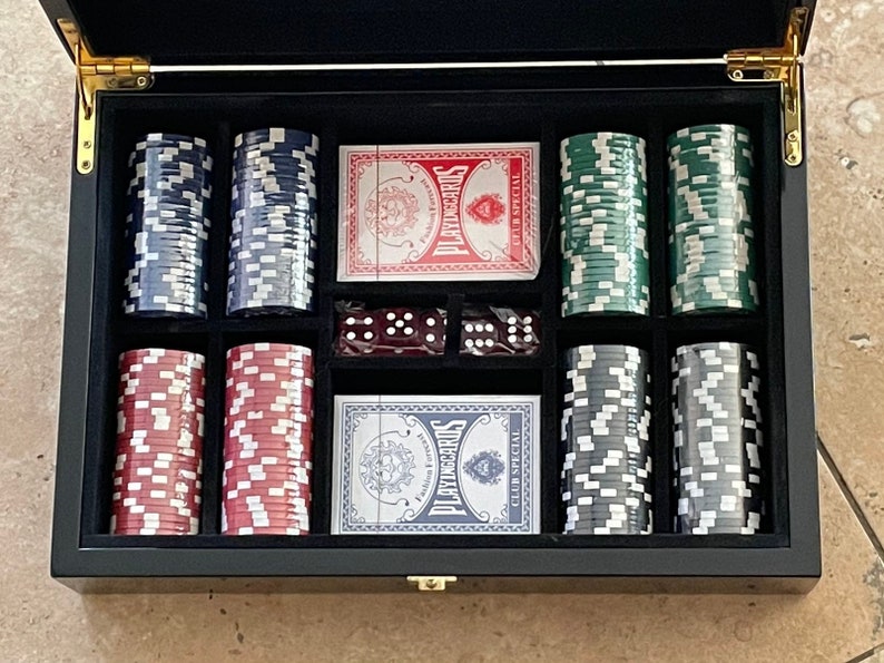 Dazzling Diamond Poker Set: 200 Poker Chip Set in an Engraved Elegant Hand Painted Lacquered Finish Box Game Night Gift Mancave Games image 5