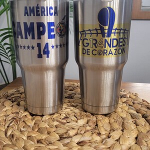 Termo Club America Campeon 30 oz stainless steel tumbler silver and white. Personalized cup  America Campeon made with permanent ink.